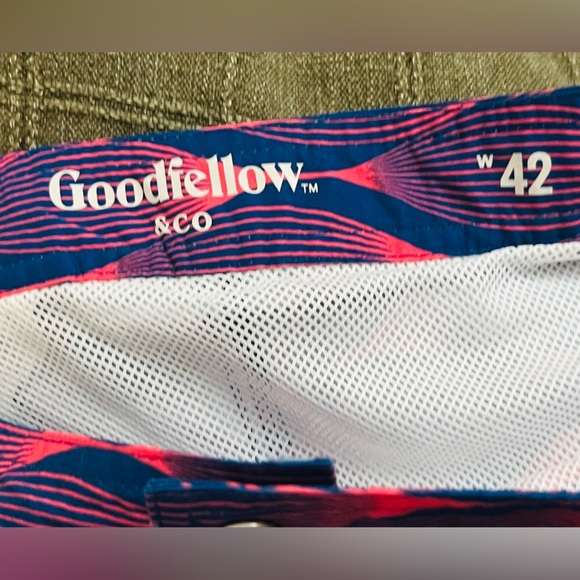 Goodfellow & Co NWT Men's 6" Pinstripe Snap Swim Trunks - Navy Geometric 42 - Picture 9 of 9